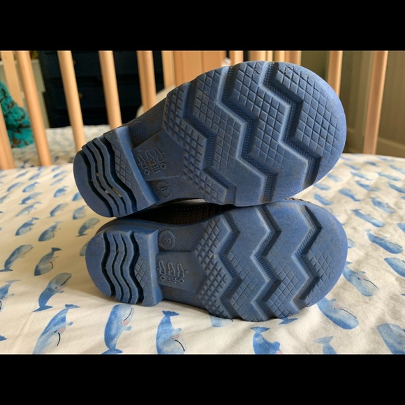 Made in Canada Kamik Rainboots size 8T - Picture 2 of 2